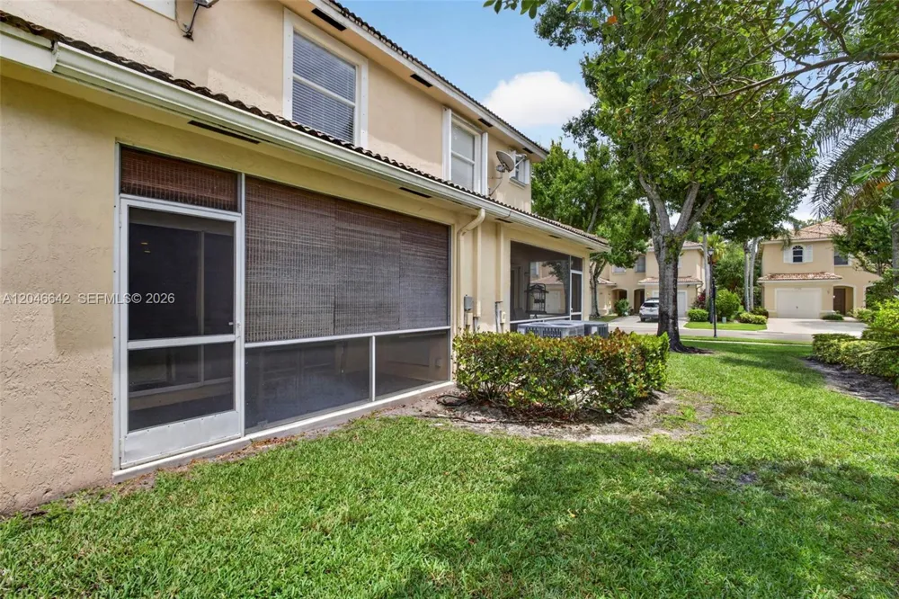 1503 New Castle Ter Wellington, FL 33414