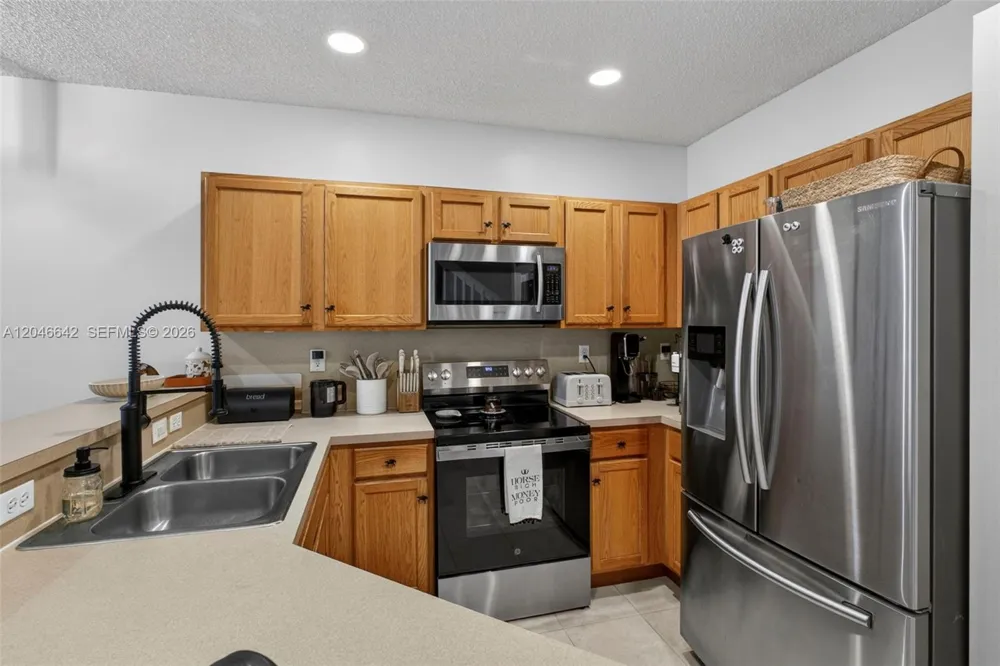 1503 New Castle Ter Wellington, FL 33414