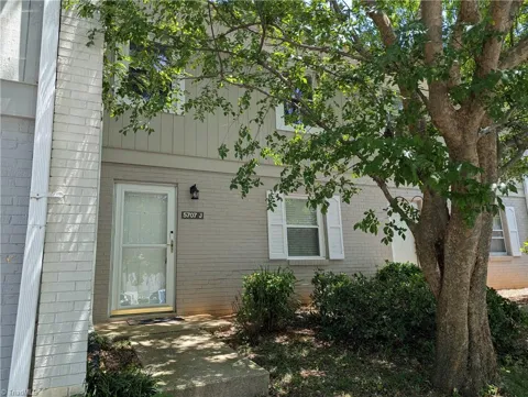 5707 Bramblegate Road #J