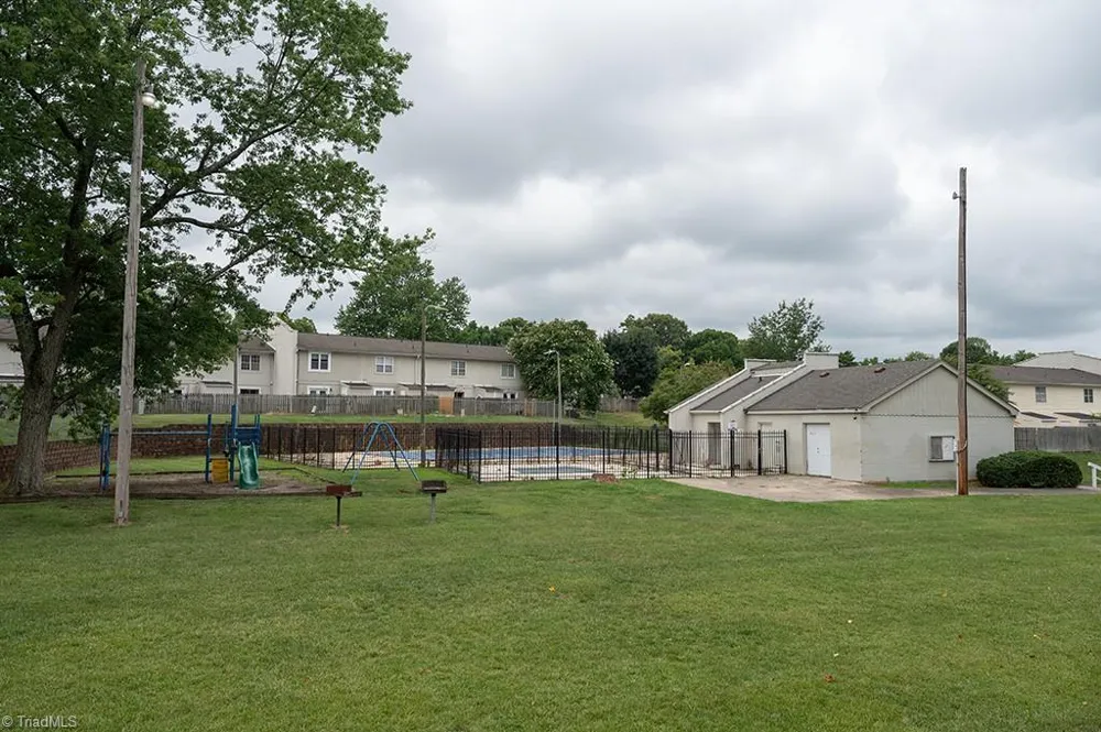 5707 Bramblegate Road #J Greensboro, NC 27409
