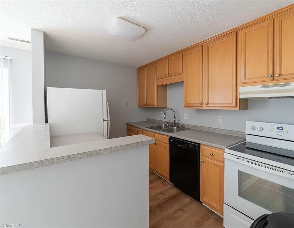 5707 Bramblegate Road #J Greensboro, NC 27409