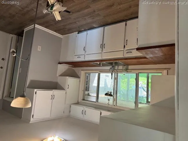 23037 Rausch Avenue Eastpointe City, MI 48021