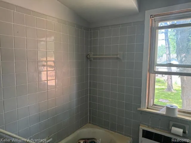 23037 Rausch Avenue Eastpointe City, MI 48021