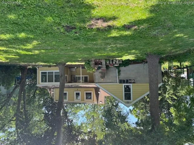 23037 Rausch Avenue Eastpointe City, MI 48021