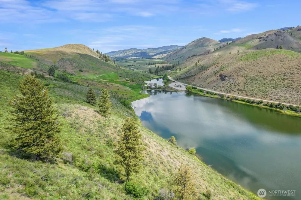 29 Heritage Rose Road Winthrop, WA 98862