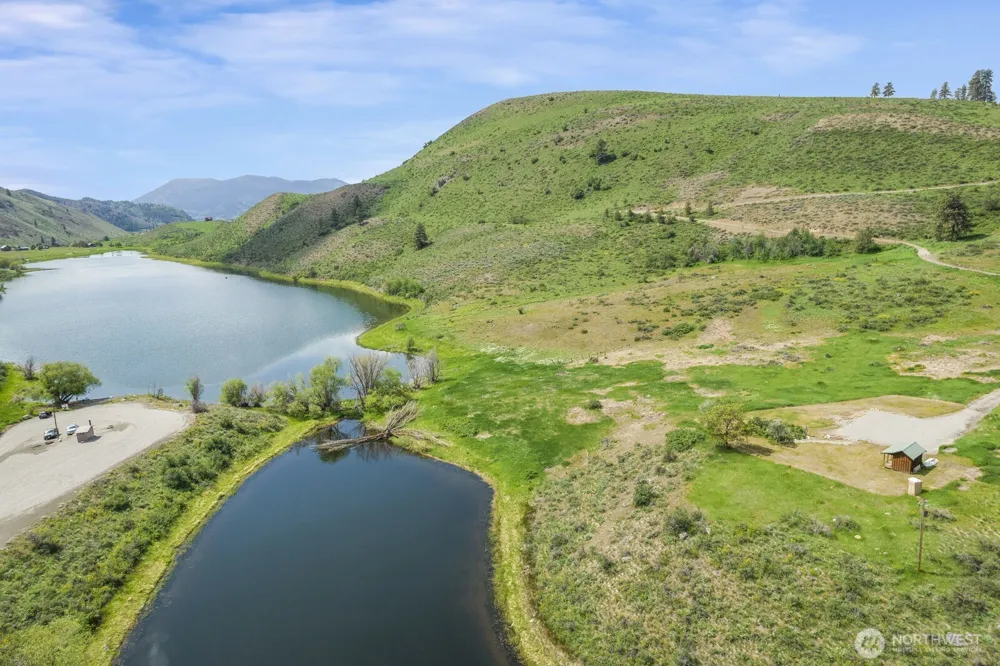 29 Heritage Rose Road Winthrop, WA 98862