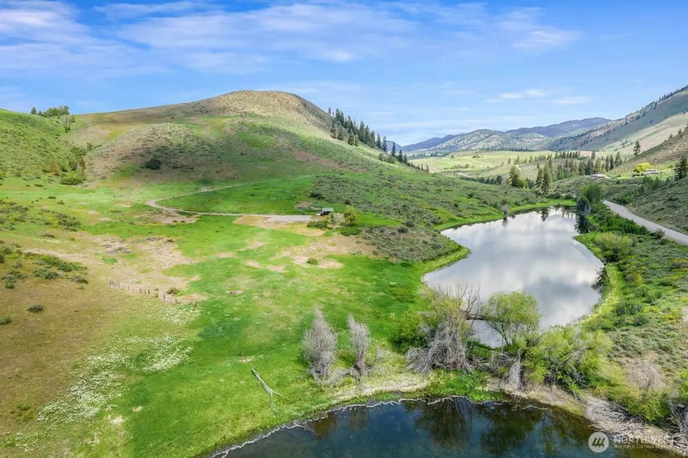 29 Heritage Rose Road Winthrop, WA 98862