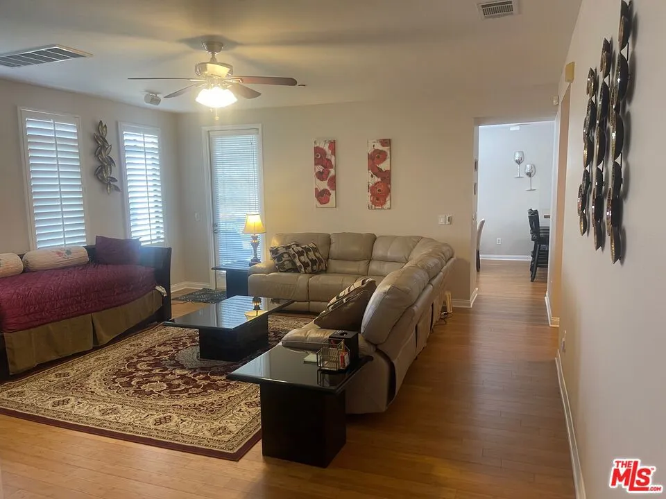 5625 Crescent Parkway #106 Playa Vista, CA 90094