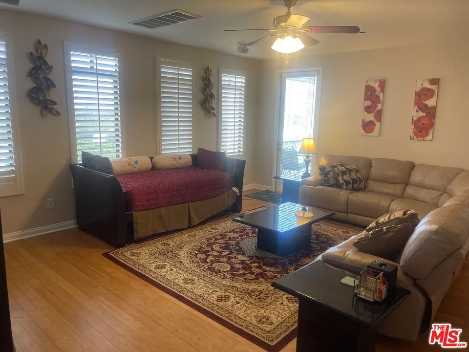 5625 Crescent Parkway #106 Playa Vista, CA 90094