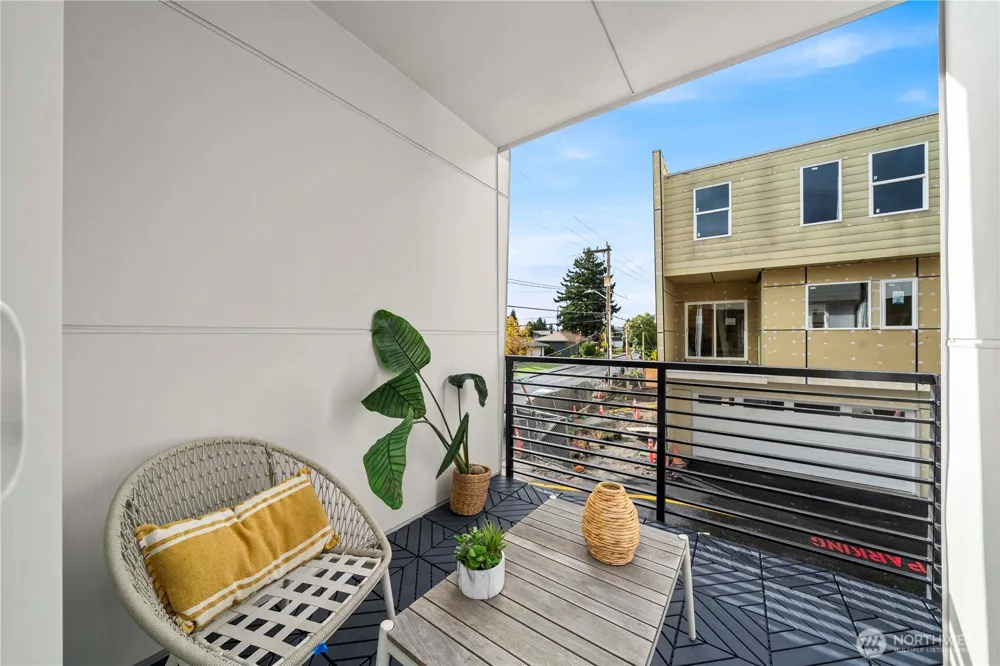 11548 17th Circle SW Burien, WA 98146