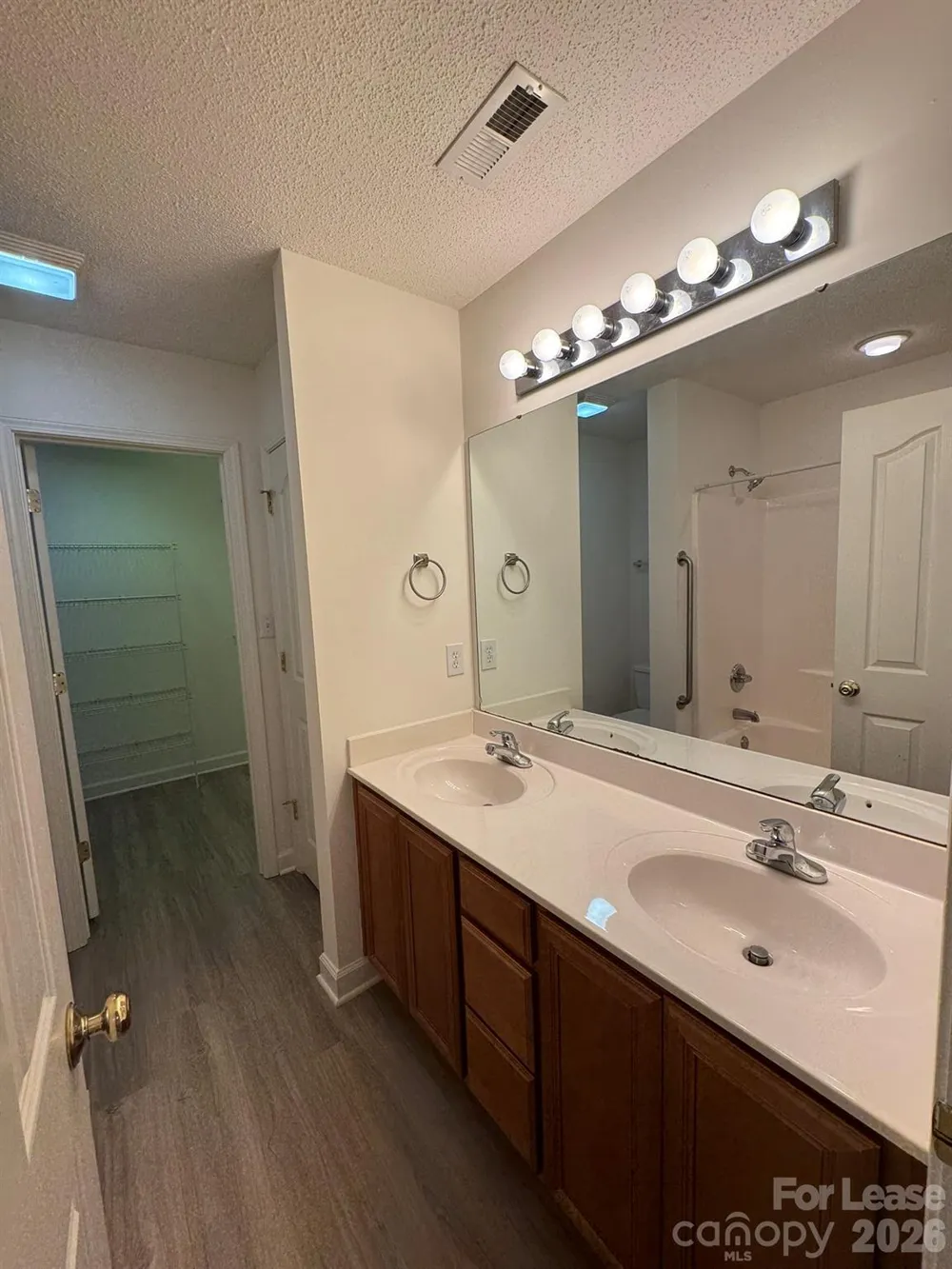 203 Clusters Circle Mooresville, NC 28117