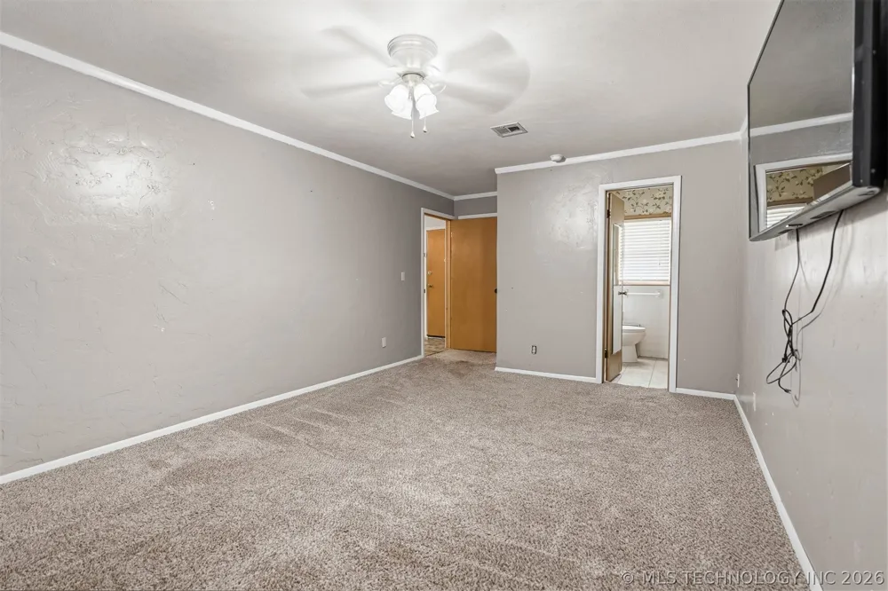 302 3rd Street Velma, OK 73442