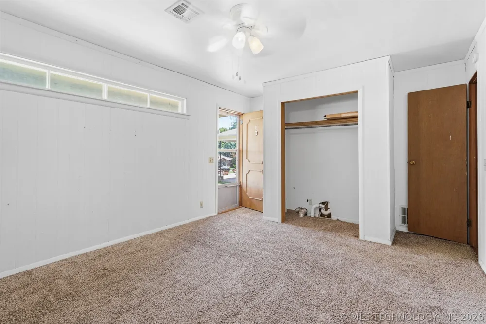 302 3rd Street Velma, OK 73442
