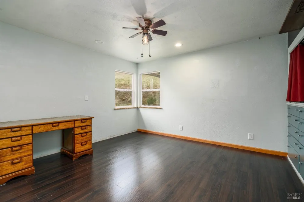 210 Bourbon Lane Ukiah, CA 95482