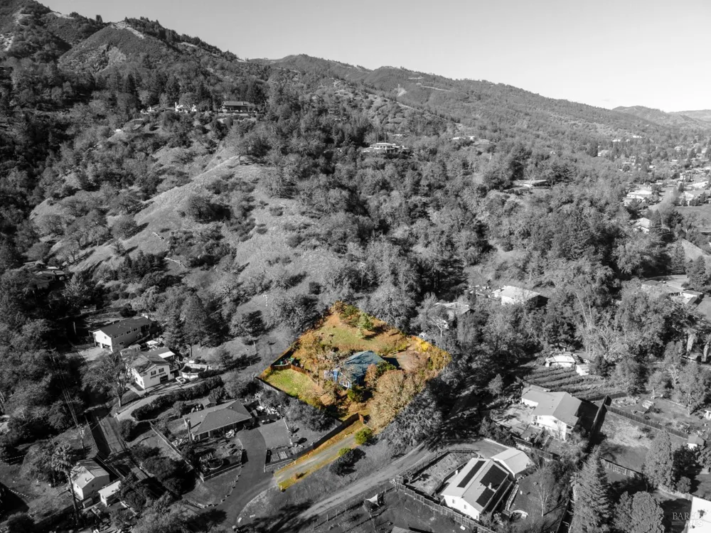 210 Bourbon Lane Ukiah, CA 95482