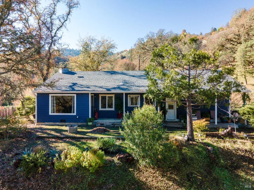 210 Bourbon Lane Ukiah, CA 95482
