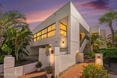 258 Aquarina Boulevard #258