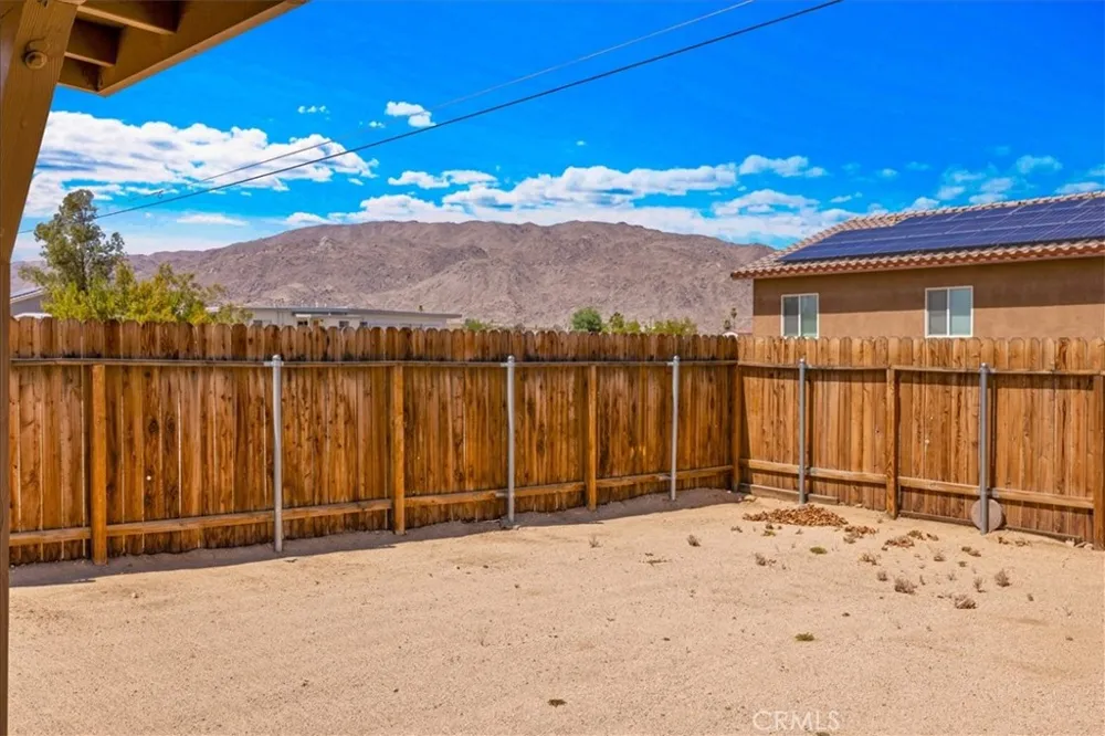 6606 Persia Avenue 29 Palms, CA 92277