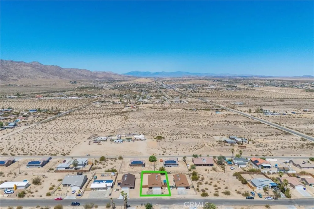 6606 Persia Avenue 29 Palms, CA 92277