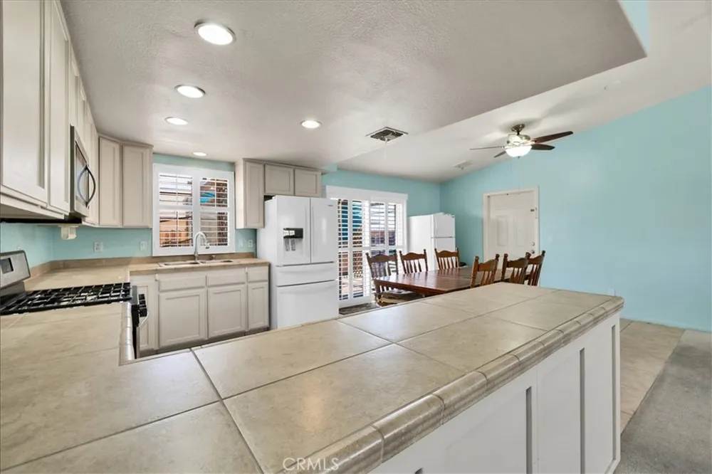 6606 Persia Avenue 29 Palms, CA 92277
