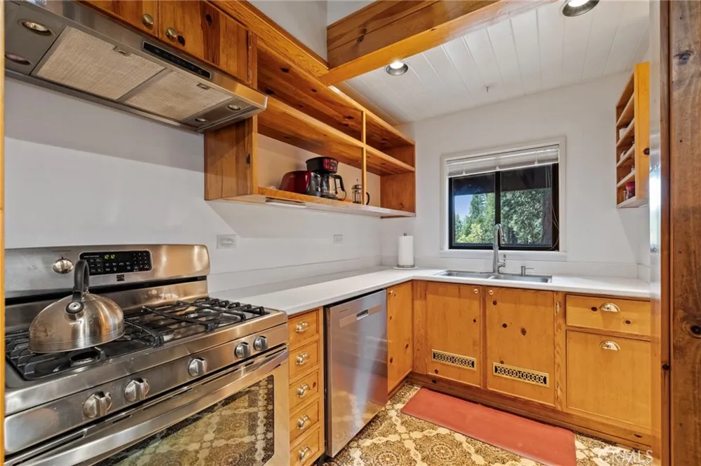 25833 Lyons Dam Road Twain Harte, CA 95383
