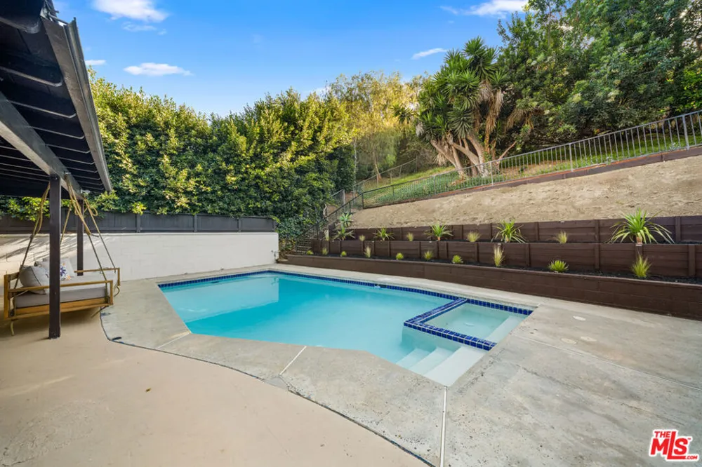 4494 Don Milagro Drive Los Angeles, CA 90008