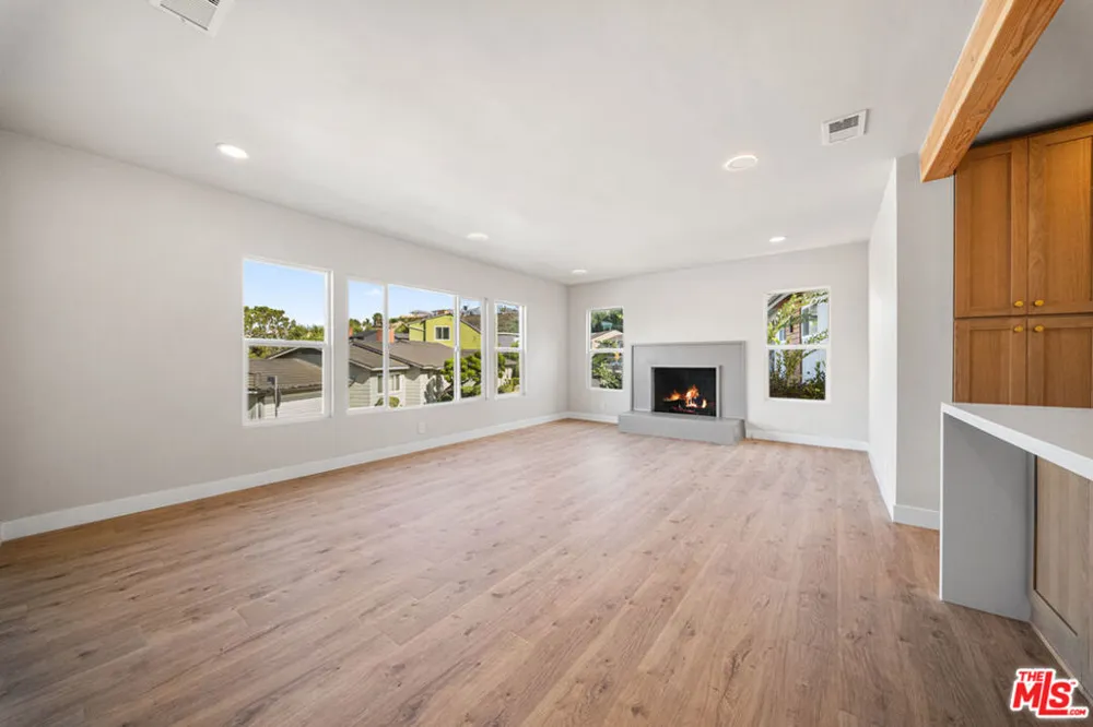 4494 Don Milagro Drive Los Angeles, CA 90008