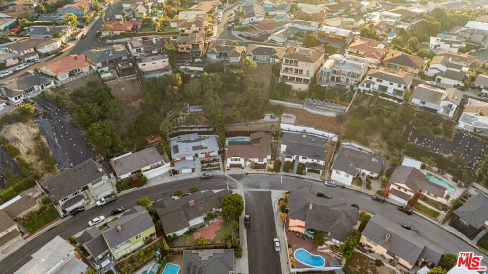 4494 Don Milagro Drive Los Angeles, CA 90008