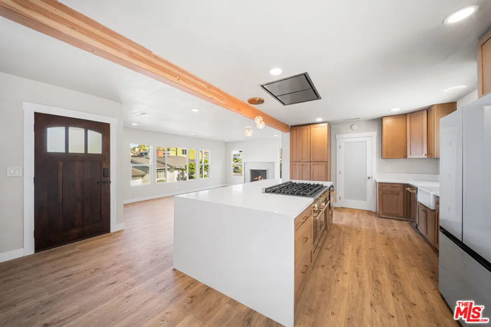 4494 Don Milagro Drive Los Angeles, CA 90008