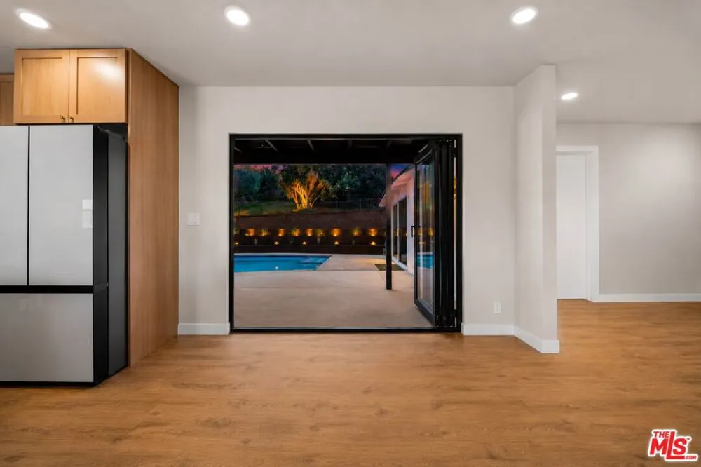 4494 Don Milagro Drive Los Angeles, CA 90008
