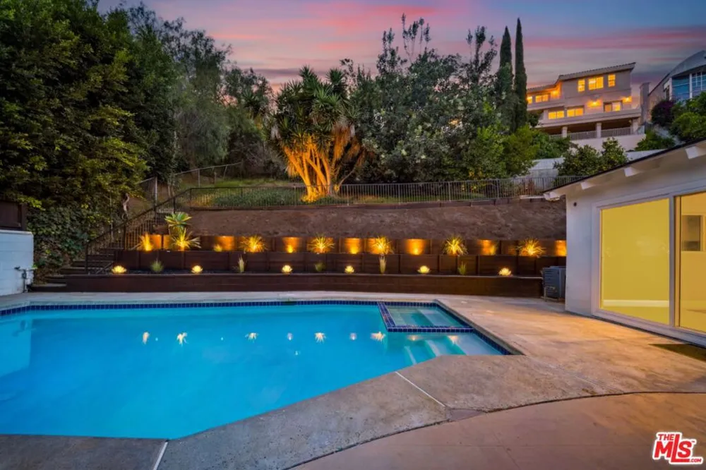 4494 Don Milagro Drive Los Angeles, CA 90008