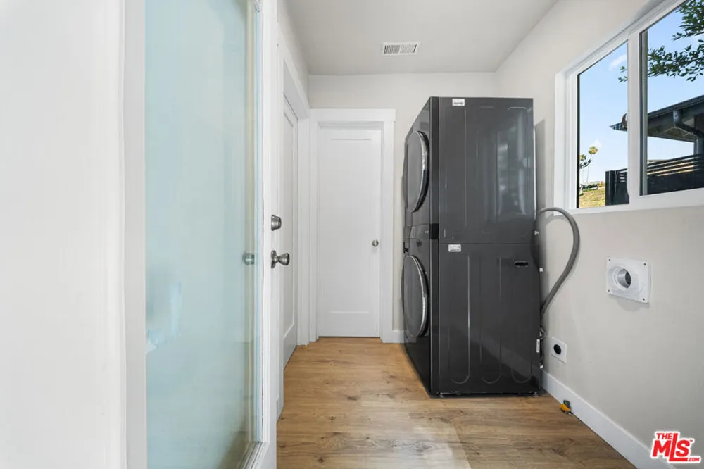 4494 Don Milagro Drive Los Angeles, CA 90008