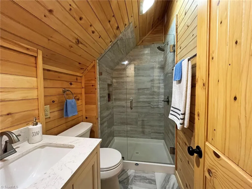 287 Hill Street Sparta, NC 28675