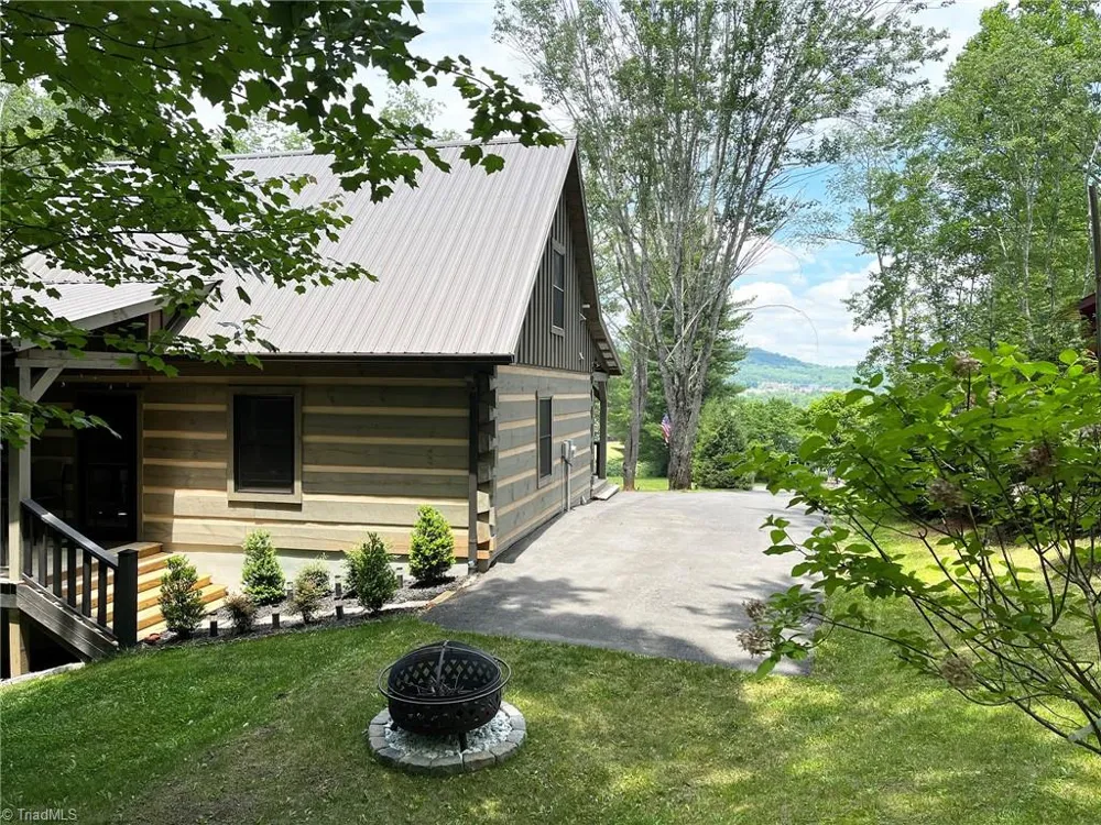 287 Hill Street Sparta, NC 28675