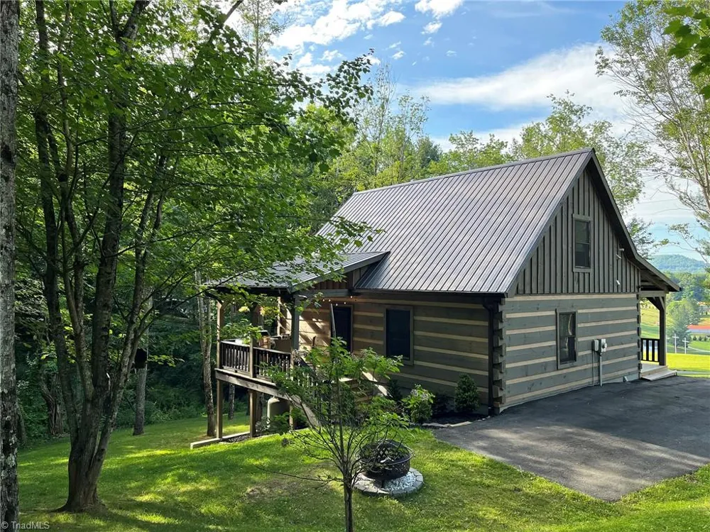 287 Hill Street Sparta, NC 28675