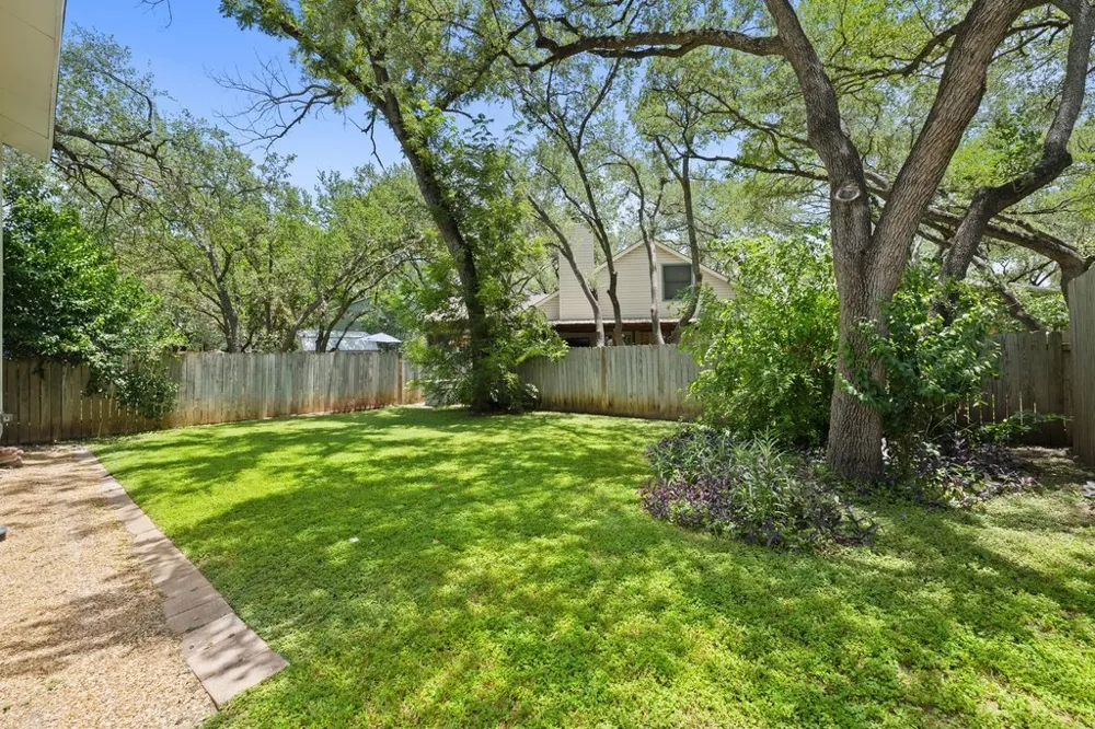 4304 Clarno Drive Austin, TX 78749