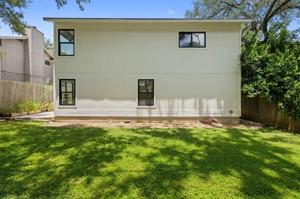 4304 Clarno Drive Austin, TX 78749