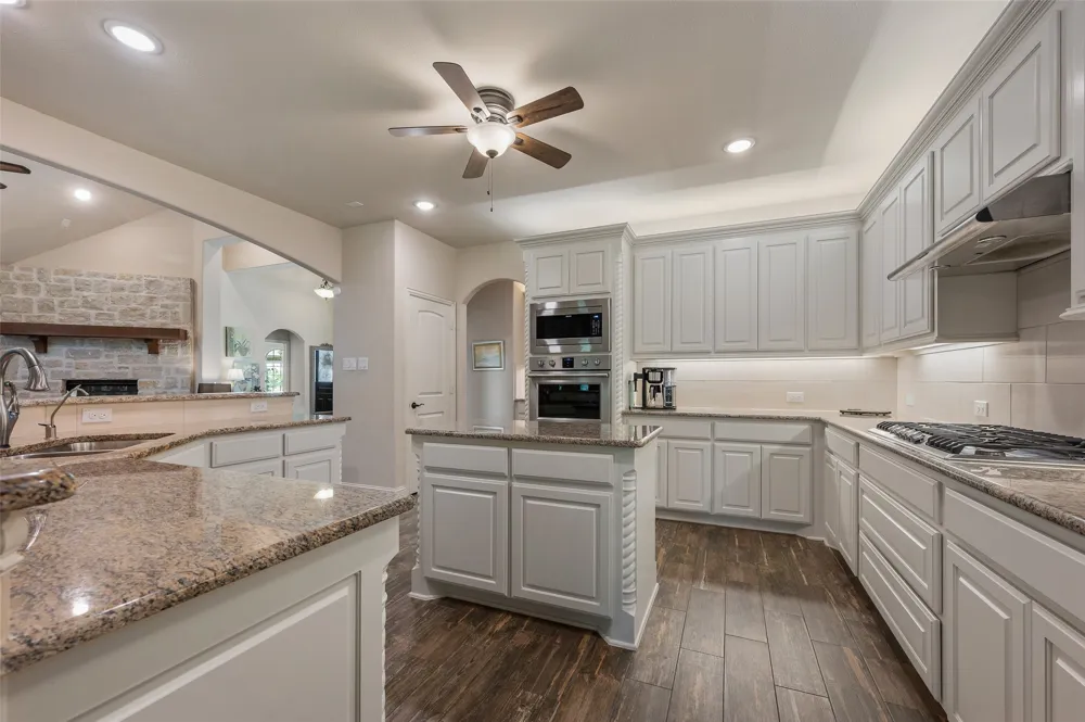 508 Ambergate Drive Shady Shores, TX 76208