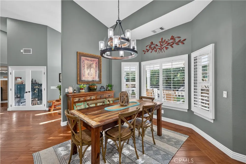 26955 Corte Cristal Temecula, CA 92590
