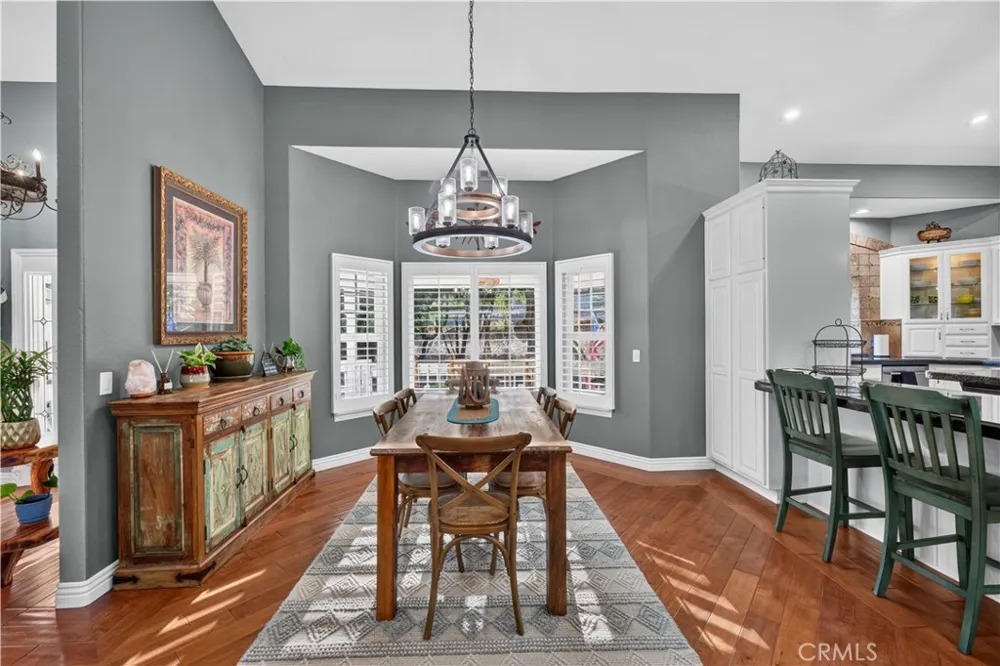 26955 Corte Cristal Temecula, CA 92590