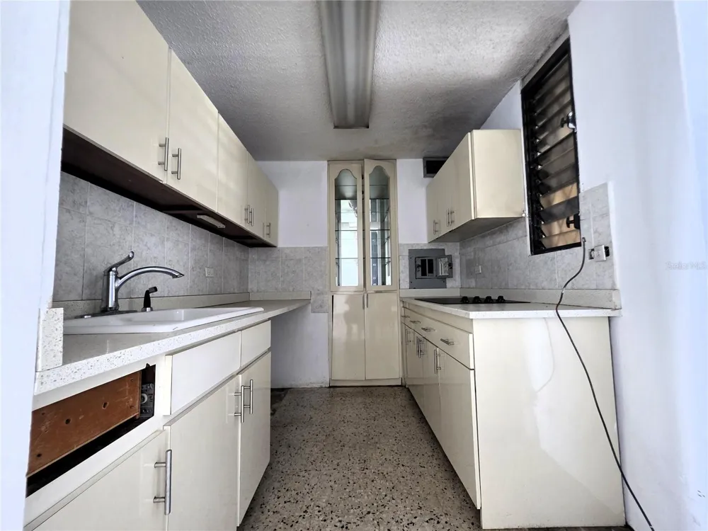 65 CALLE SANTIAGO IGLESIAS #802 San Juan, PR 00907