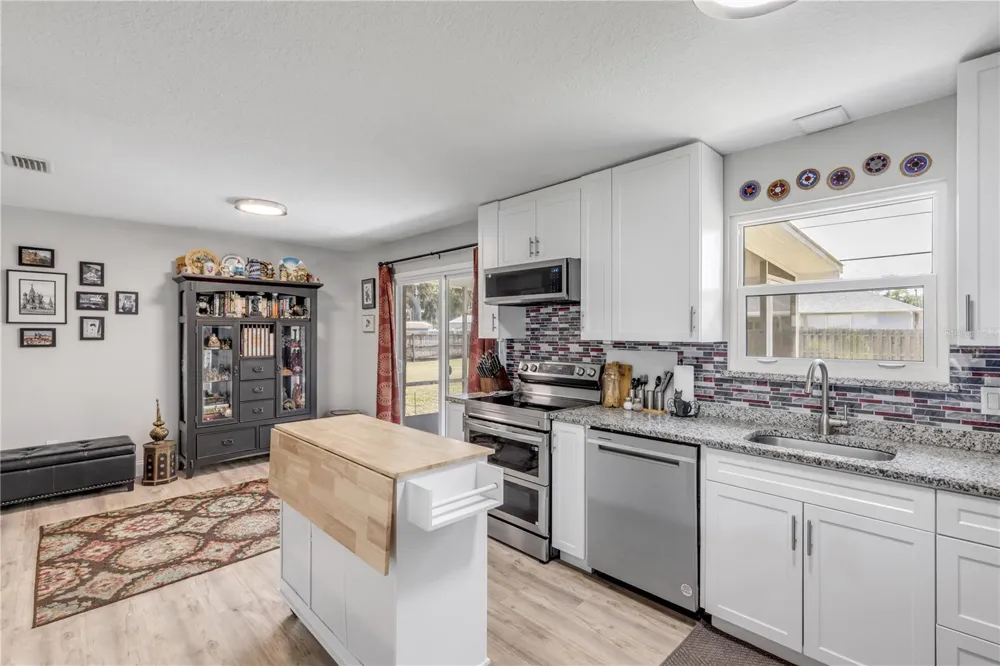 2716 KUMQUAT DRIVE Edgewater, FL 32141