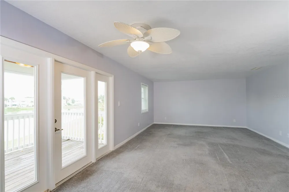 123 SEAHORSE DRIVE SE #D St Petersburg, FL 33705