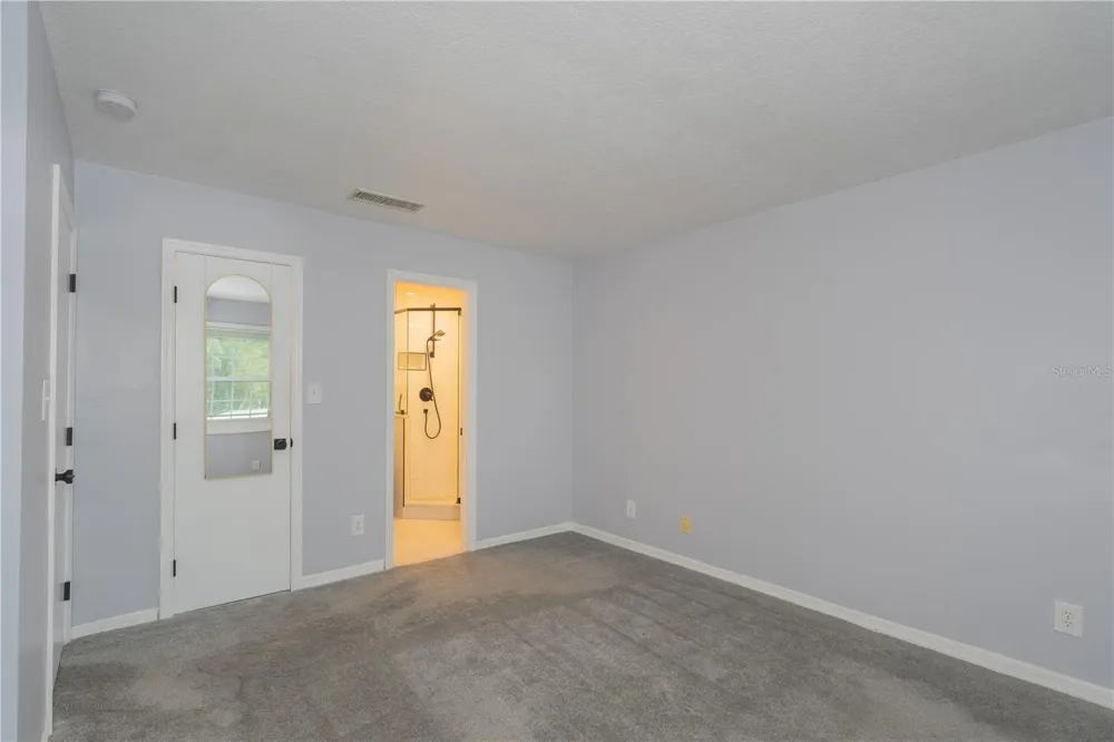 123 SEAHORSE DRIVE SE #D St Petersburg, FL 33705