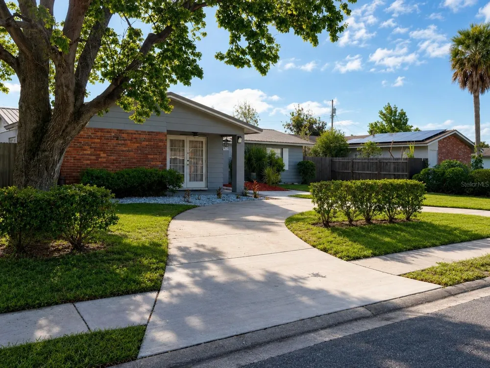 6518 VOLTAIRE DRIVE Orlando, FL 32809
