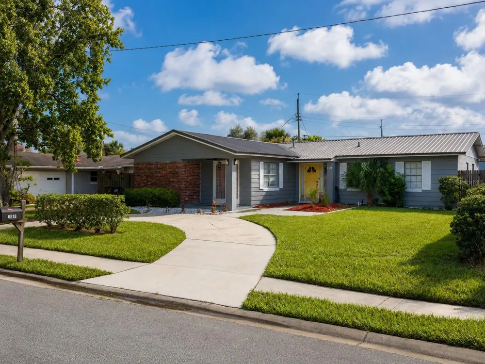 6518 VOLTAIRE DRIVE Orlando, FL 32809