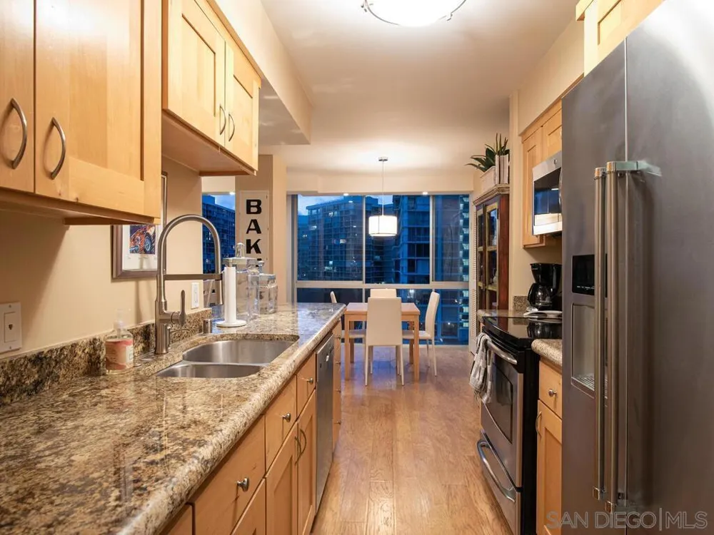 1810 Avenida del Mundo #505 Coronado, CA 92118