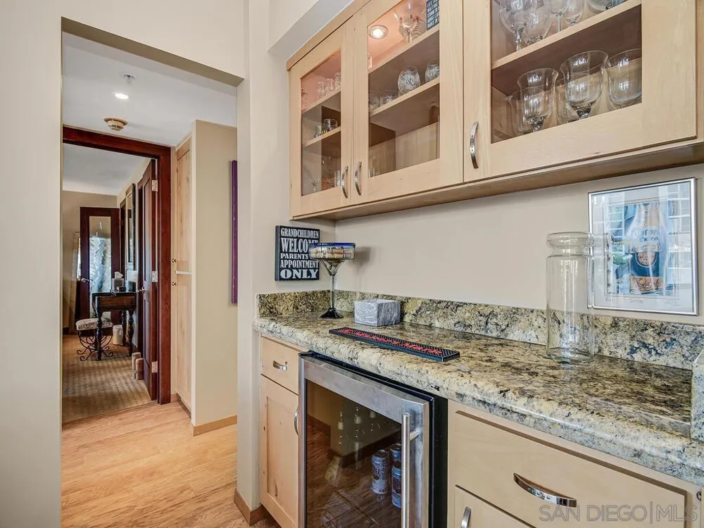 1810 Avenida del Mundo #505 Coronado, CA 92118
