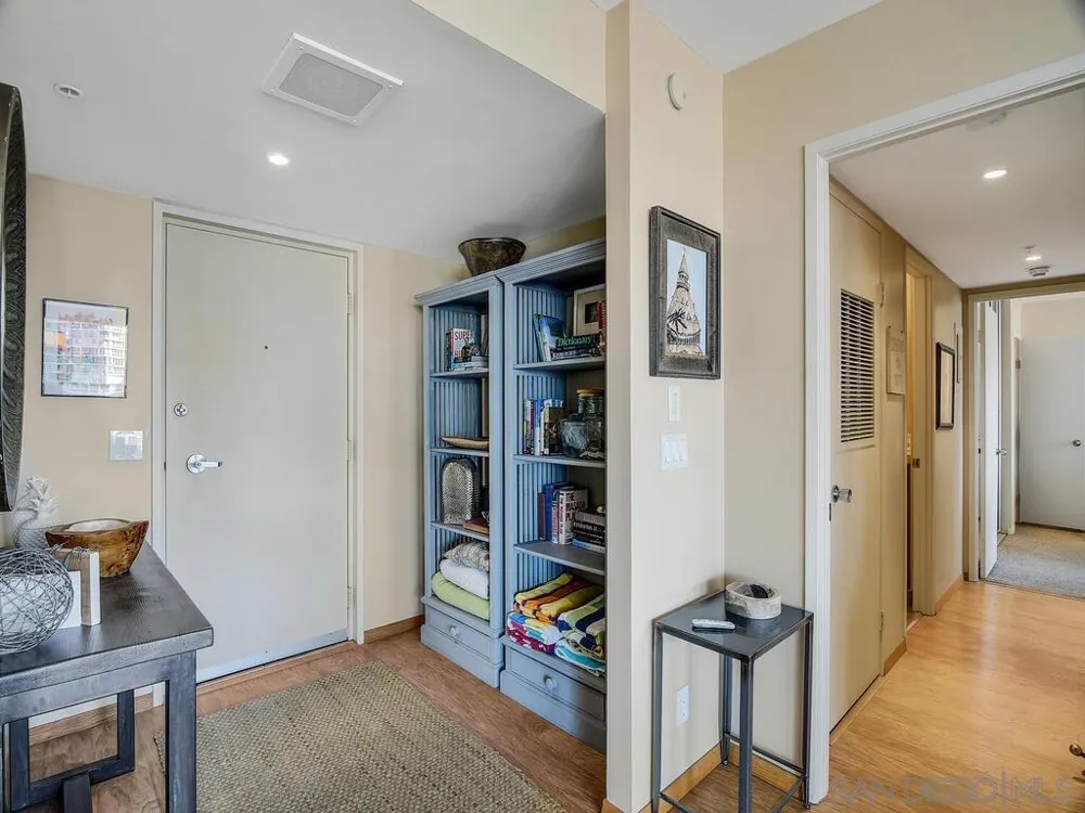 1810 Avenida del Mundo #505 Coronado, CA 92118