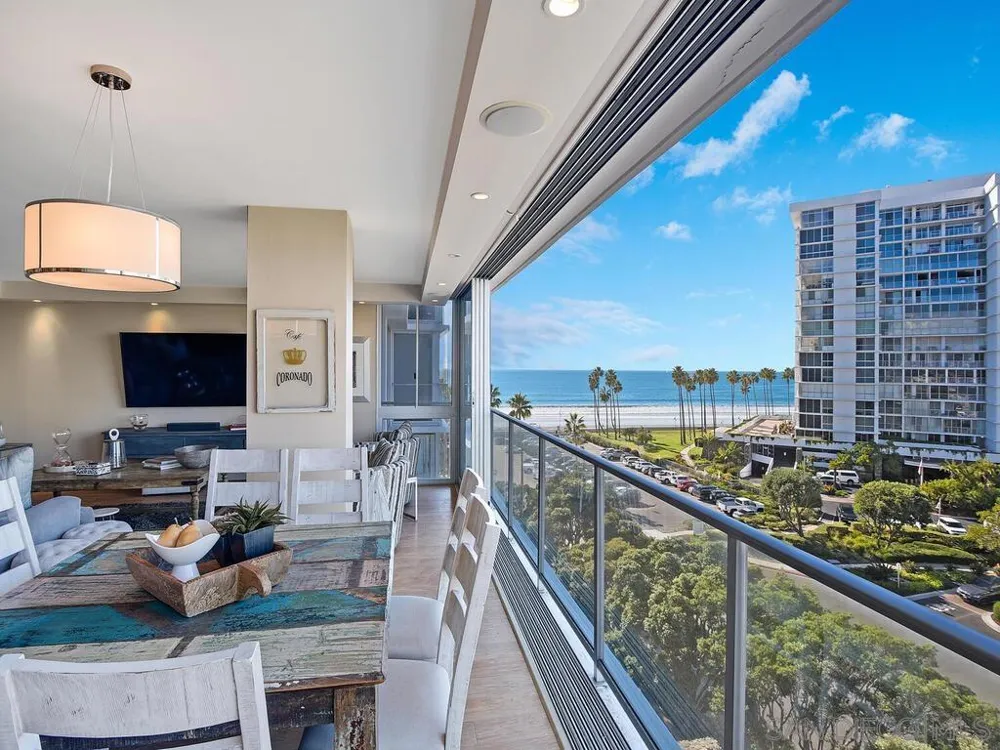 1810 Avenida del Mundo #505 Coronado, CA 92118
